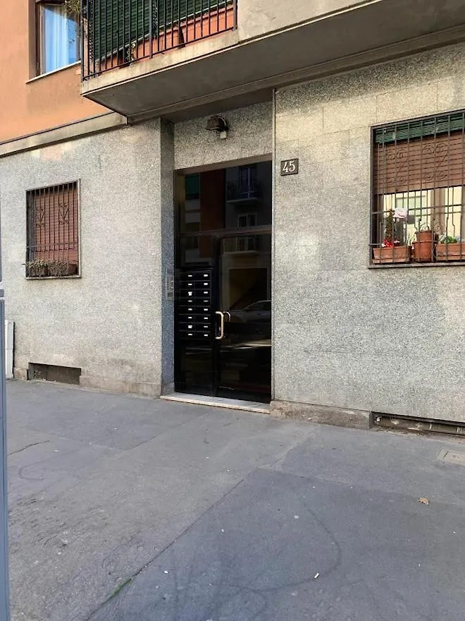 Andrea Apartment Milan