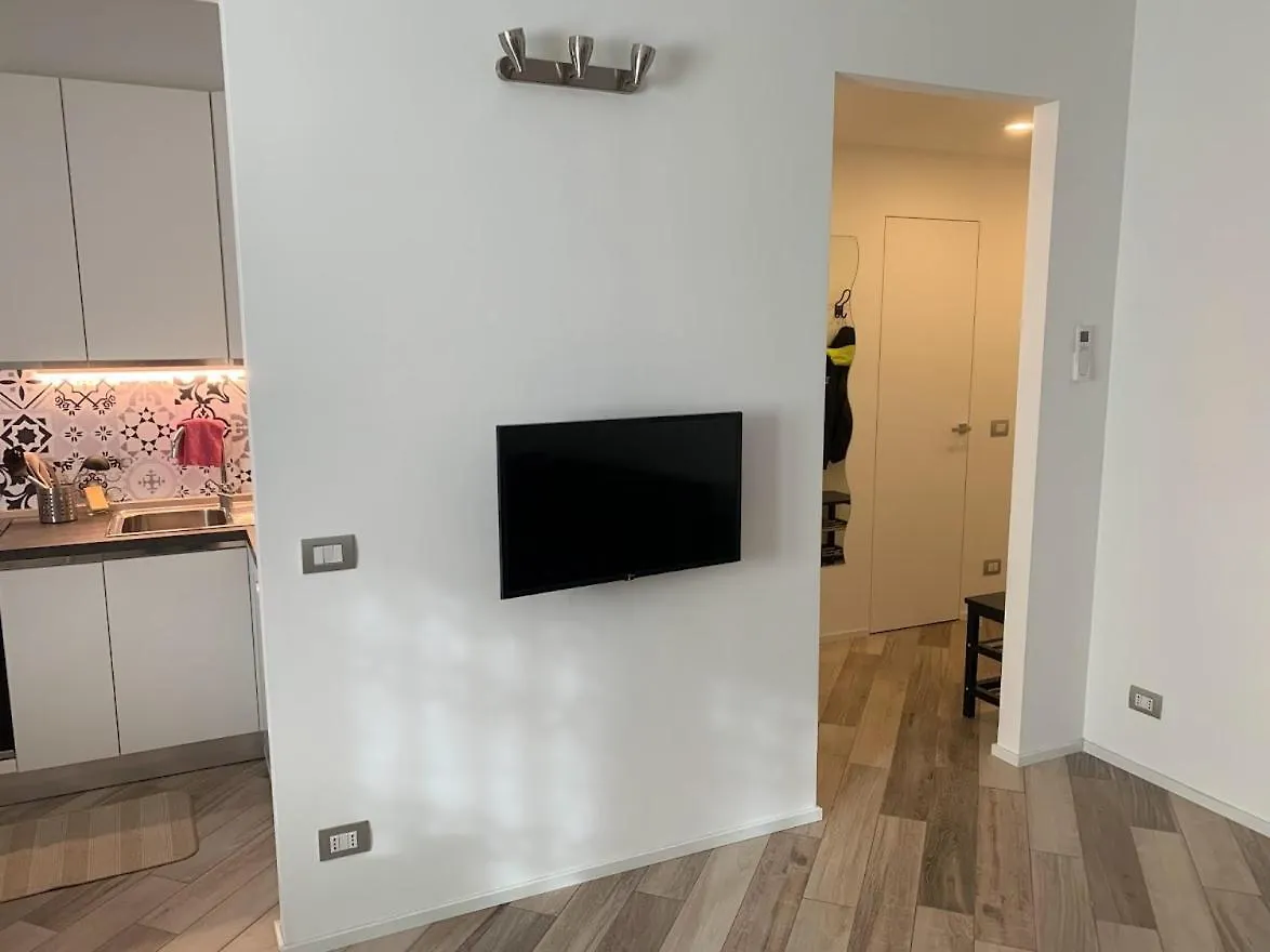 Andrea Apartment Milan Italy